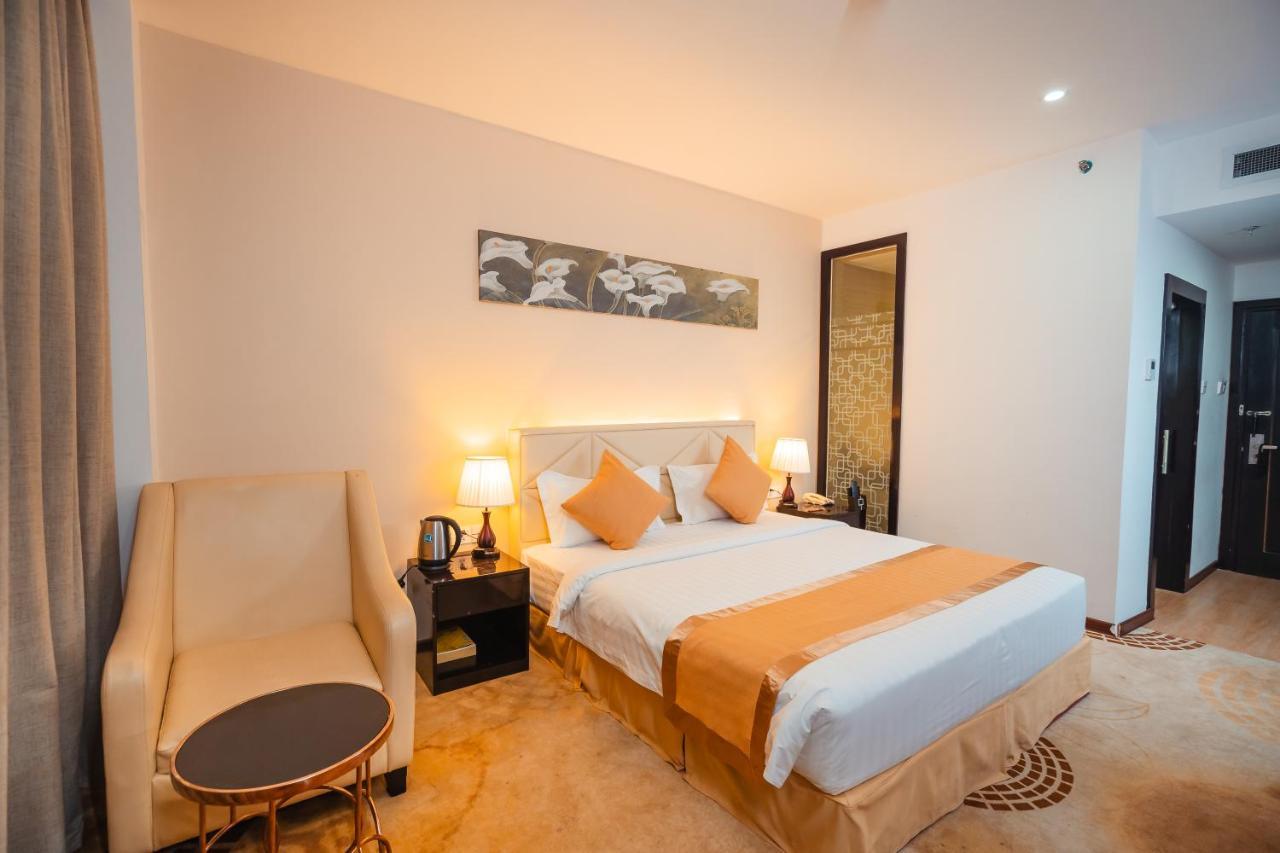 Hotel Sanchaung Янгон Екстериор снимка