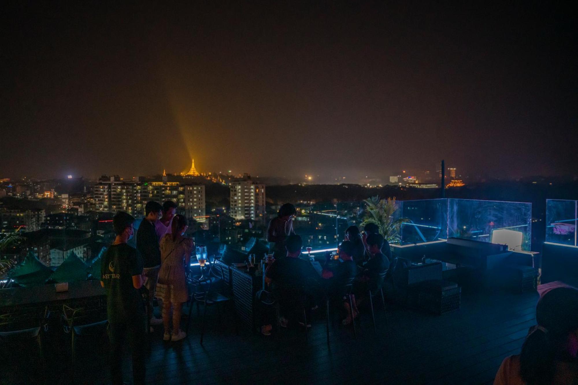 Hotel Sanchaung Янгон Екстериор снимка